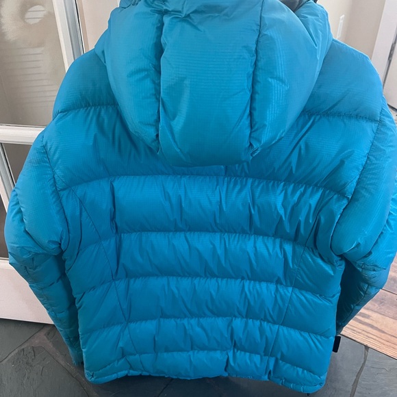 Women’s Rab Parka - Picture 2 of 4